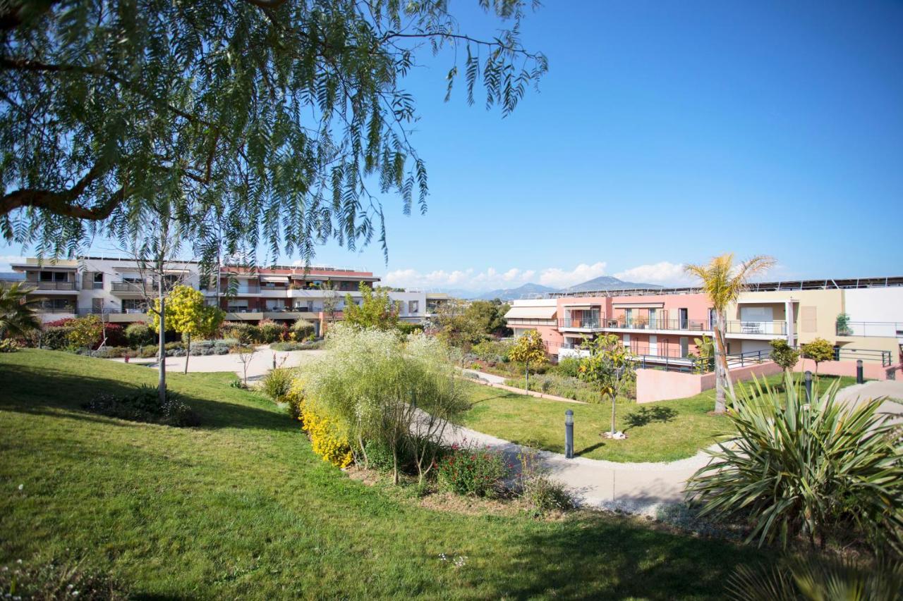 Domaine Des Roses Ap4222 By Riviera Holiday Homes Nice Buitenkant foto