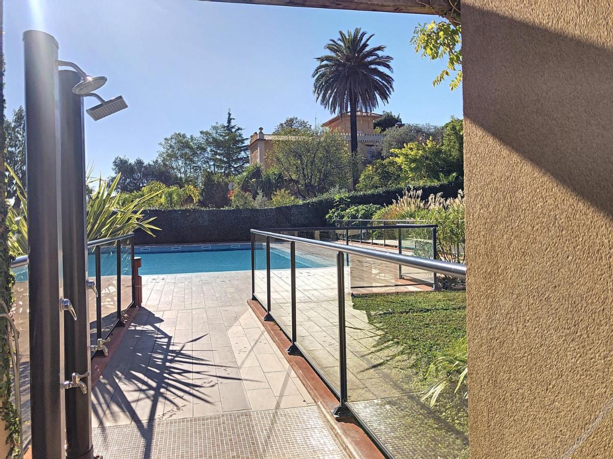 Domaine Des Roses Ap4222 By Riviera Holiday Homes Nice Buitenkant foto